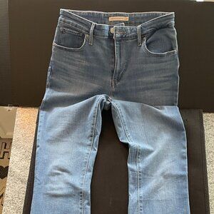 Women's Levi 725 High Rise Boot Cut